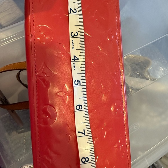 Louis Vuitton Bags Monogram Vernis is a very beautiful red/orange color - Picture 11 of 11